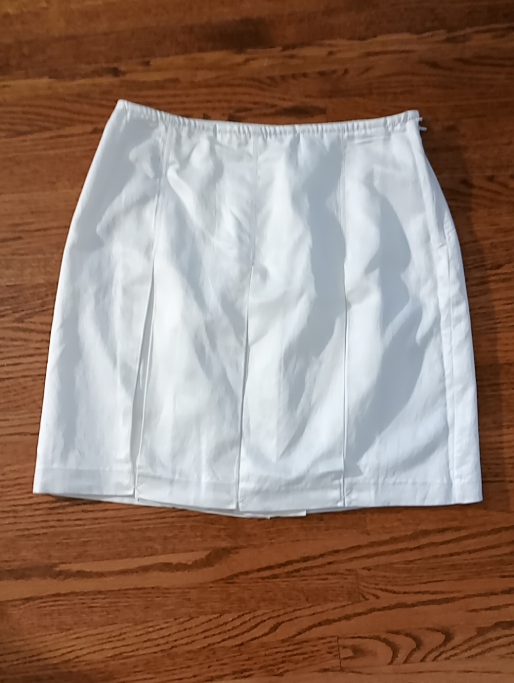 Jacob White Mini Skirt with Pleats Size Small W 14.5" L 18"